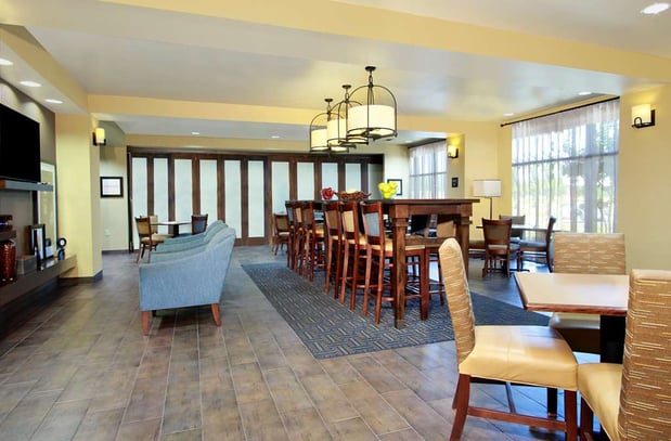 Images Hampton Inn Winfield