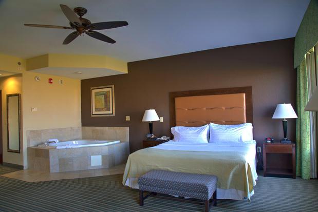 Images Holiday Inn Pearl - Jackson Area, an IHG Hotel
