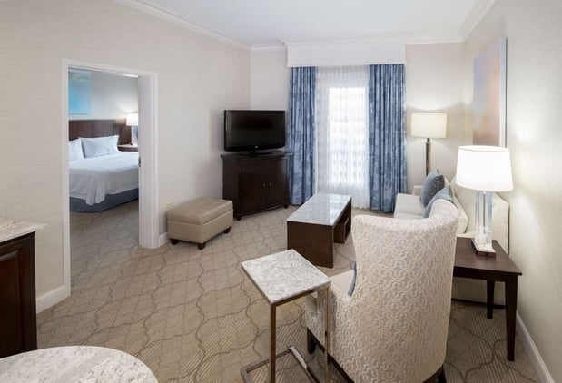 Images Hampton Inn & Suites Charlotte/SouthPark at Phillips Place