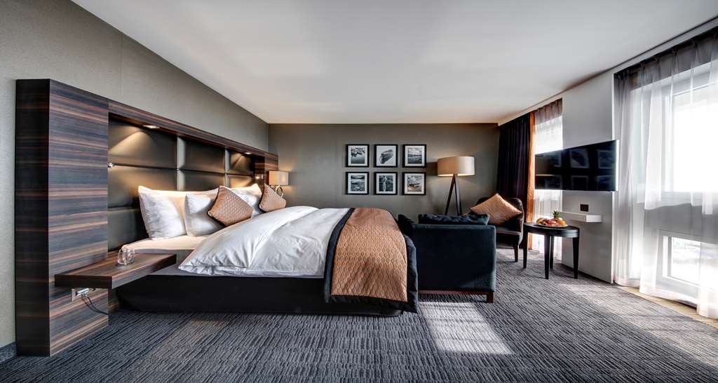 Hotel Beaulac, 2, Esplanade L�opold-Robert in Neuchatel