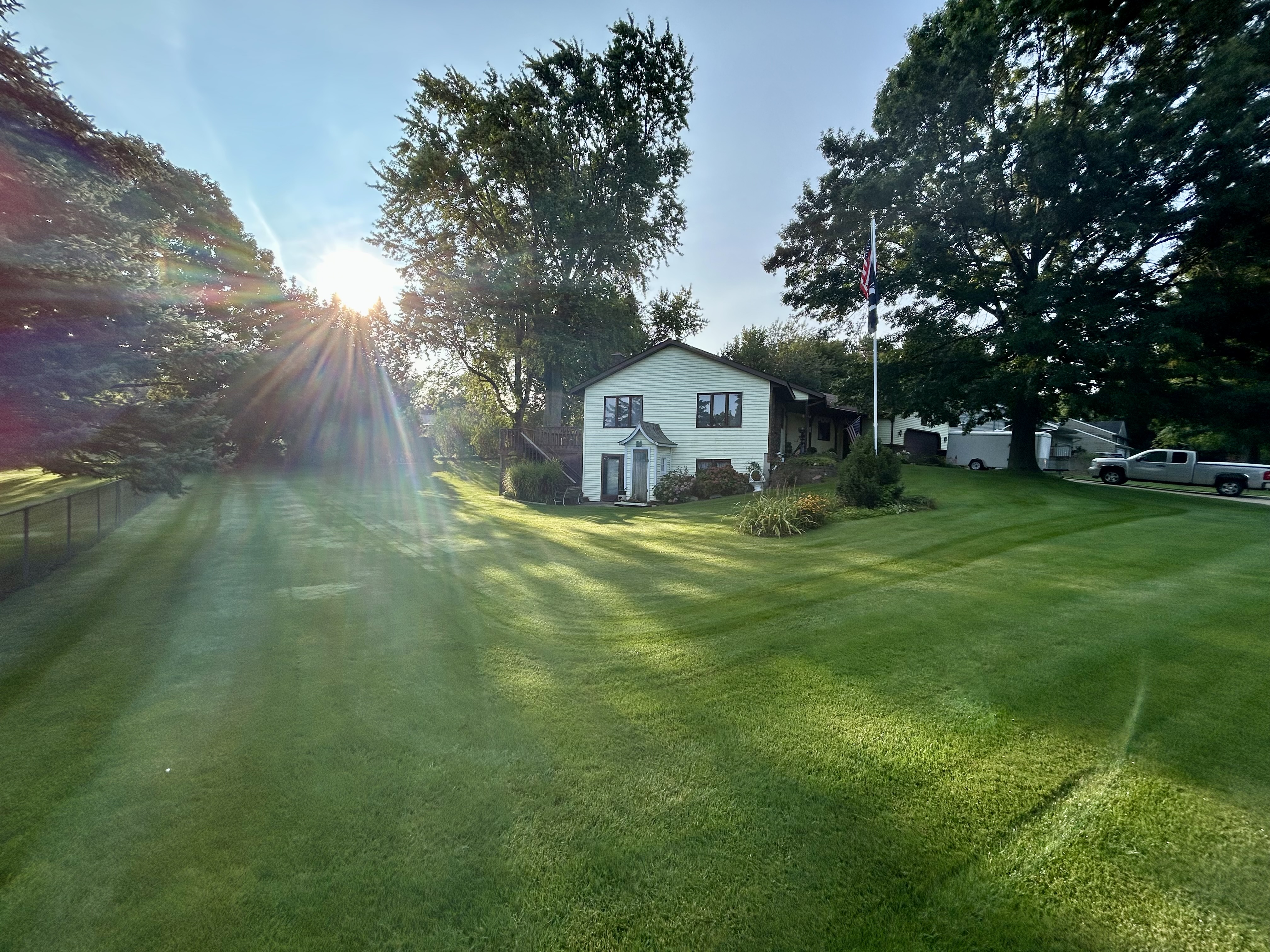 BlueGrass Lawns Image