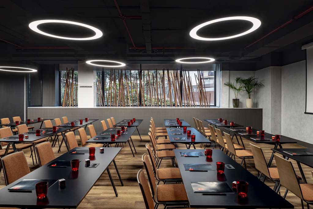 Images Radisson RED Madrid