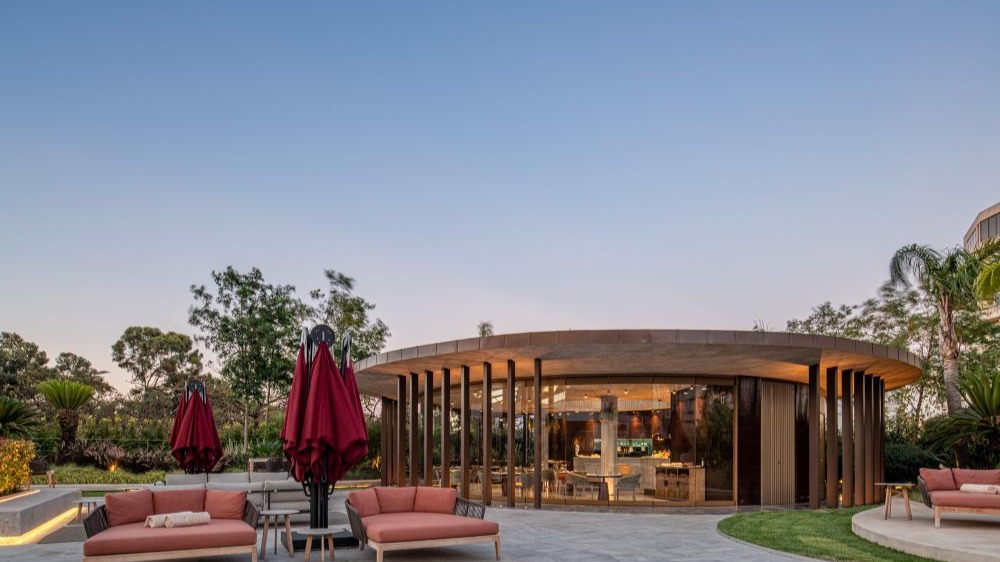 Ritz Pool Bar