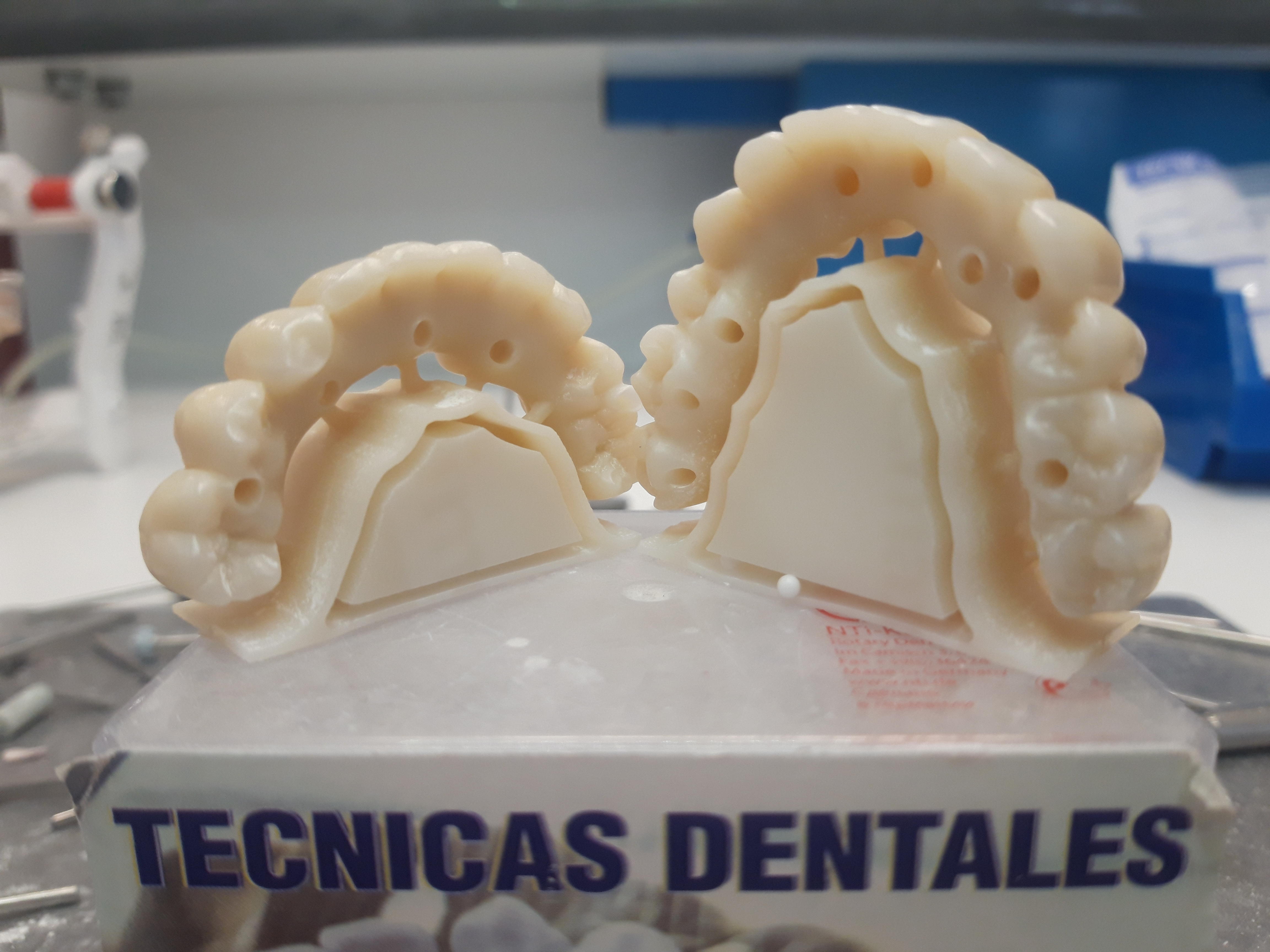 Images Técnicas Dentales Avanzadas De Cantabria
