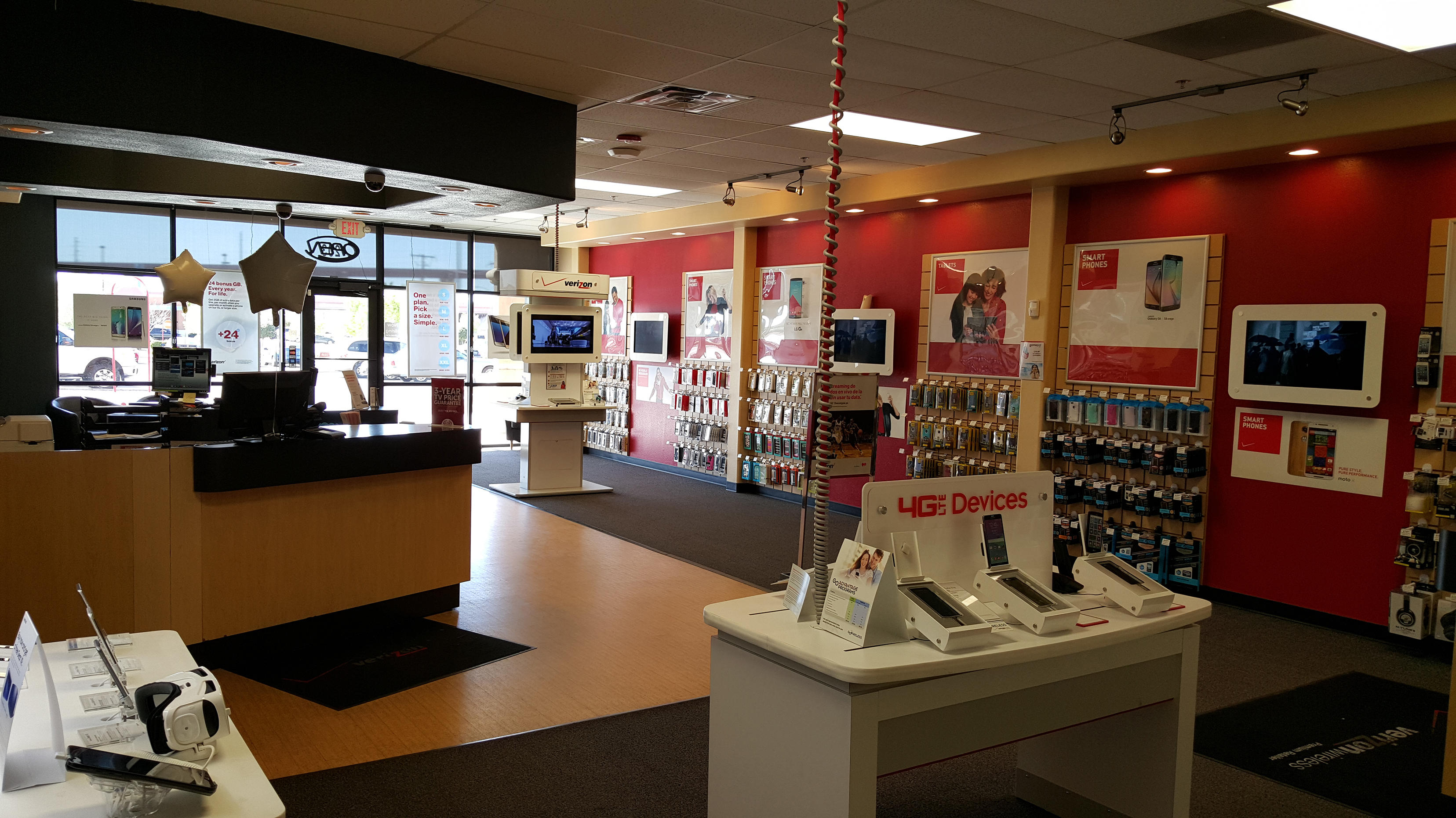 Verizon Authorized Retailer – GoWireless Photo