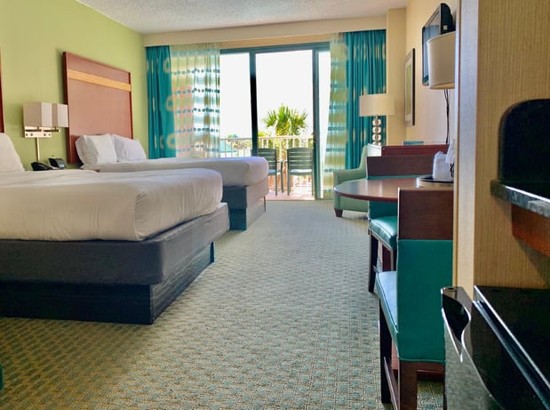 Images Holiday Inn & Suites Virginia Beach - North Beach by IHG