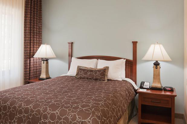 Images Staybridge Suites Lafayette-Airport by IHG
