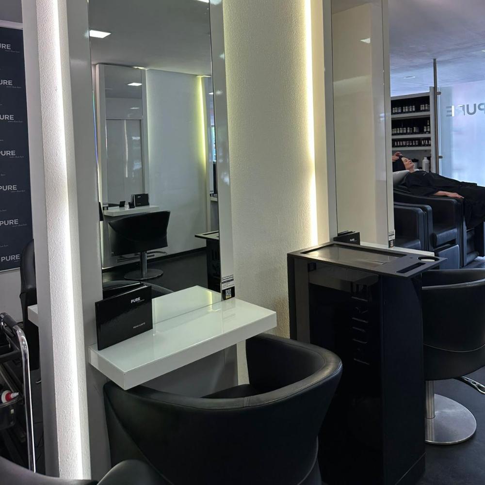 Kundenbild groß 1 Friseur PURE more than hair