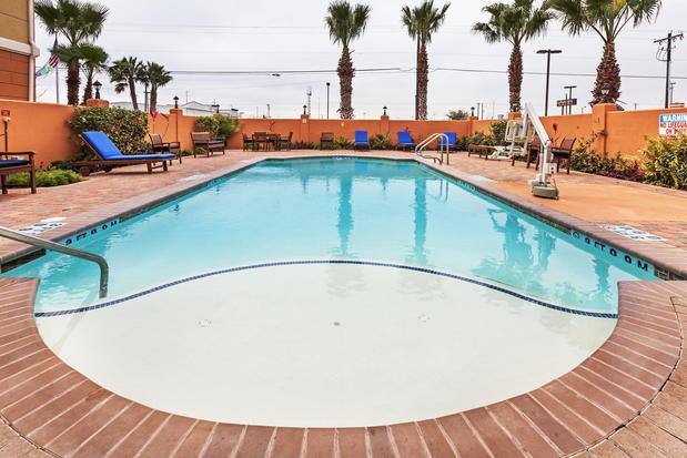 Images Holiday Inn Express & Suites Corpus Christi NW - Calallen by IHG