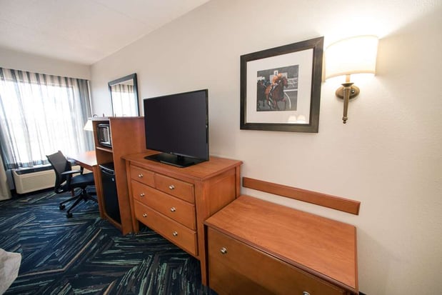 Images Hampton Inn Louisville-North/Clarksville