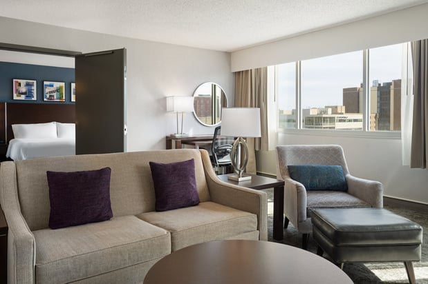 Images Holiday Inn Sioux Falls-City Centre by IHG