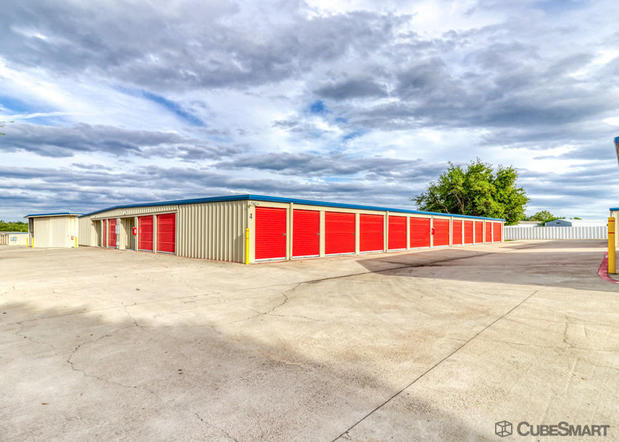 Images CubeSmart Self Storage
