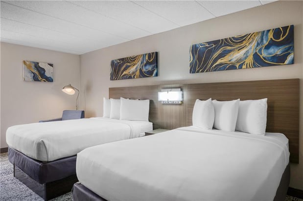 Images SureStay Plus by Best Western Chicago Lombard