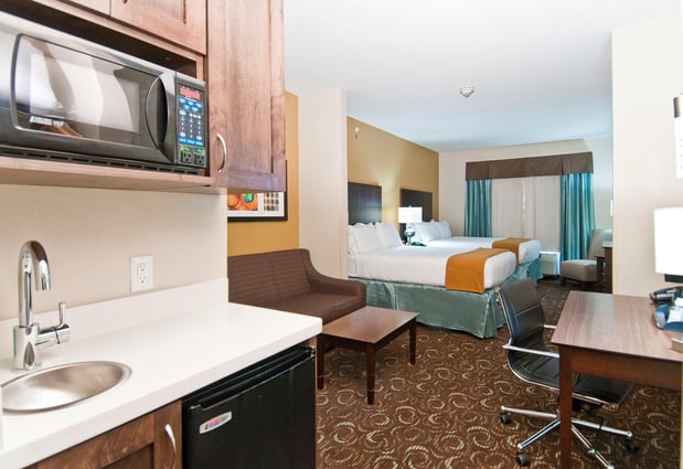Images Holiday Inn Express & Suites San Antonio - Frost Bank Ctr by IHG