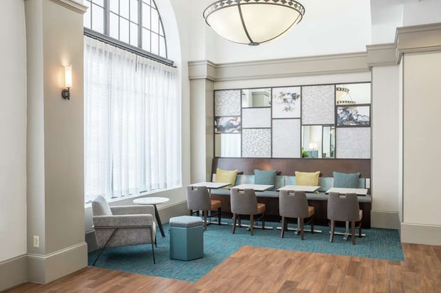 Images Hampton Inn & Suites Atlanta-Downtown