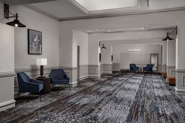 Images Embassy Suites by Hilton Nashville Airport