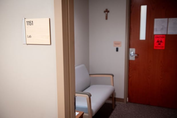 Images Allina Health Laboratory – United Hospital – Hastings Regina Campus