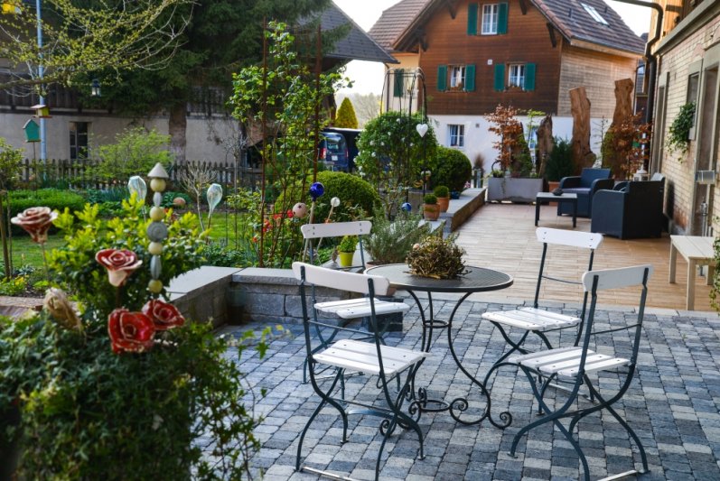 F & B Weibel Gartenbau Radelfingen, Eggenweg 8 in Radelfingen b. Aarberg