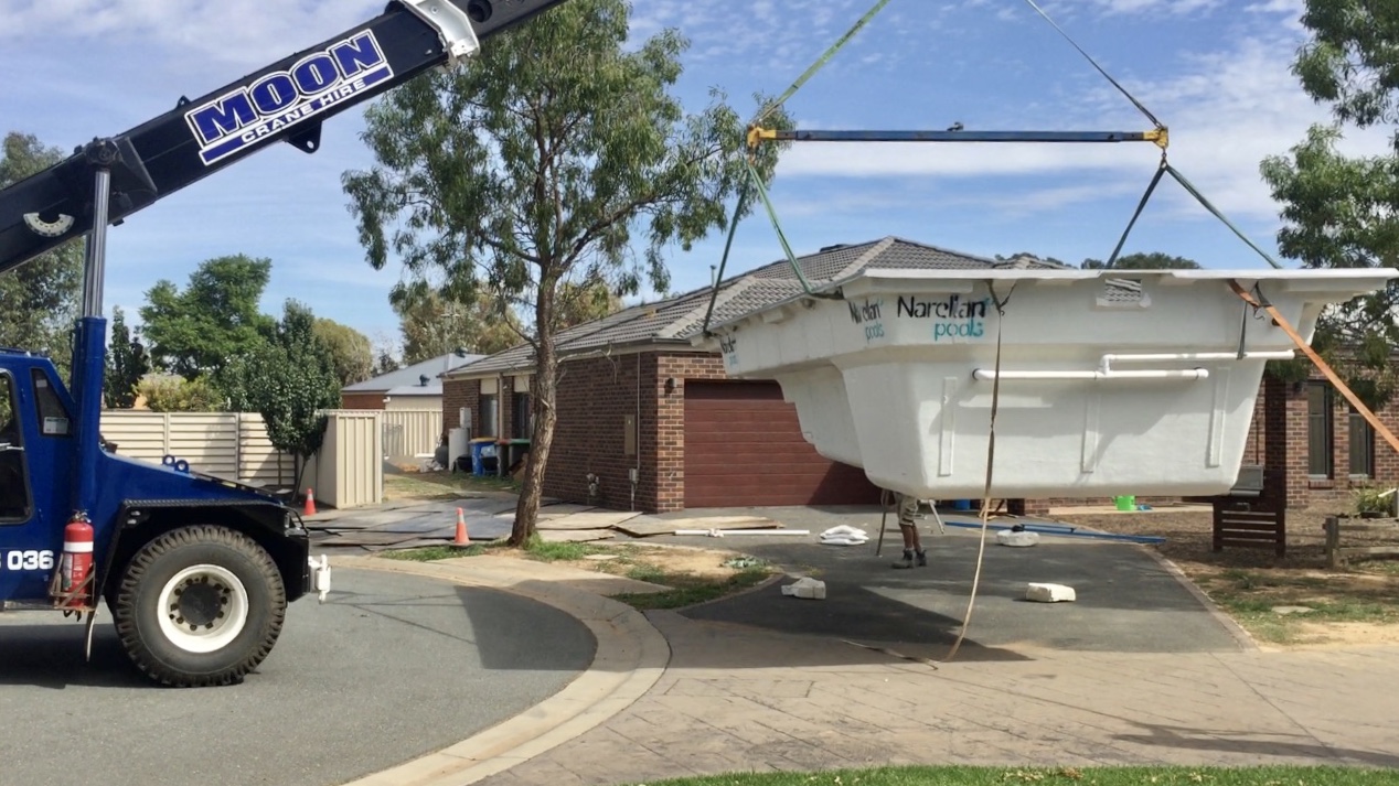 Images Moon Crane Hire