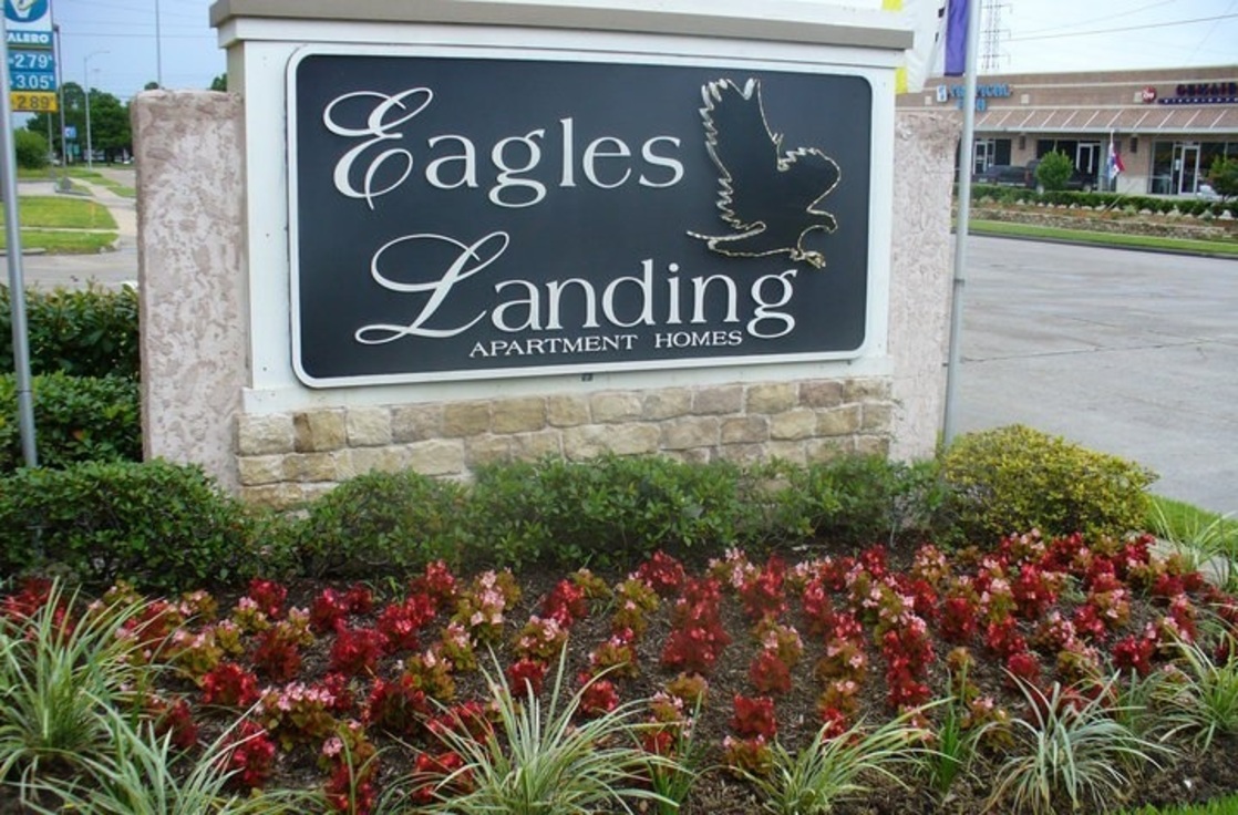 Eagles Landing Photo