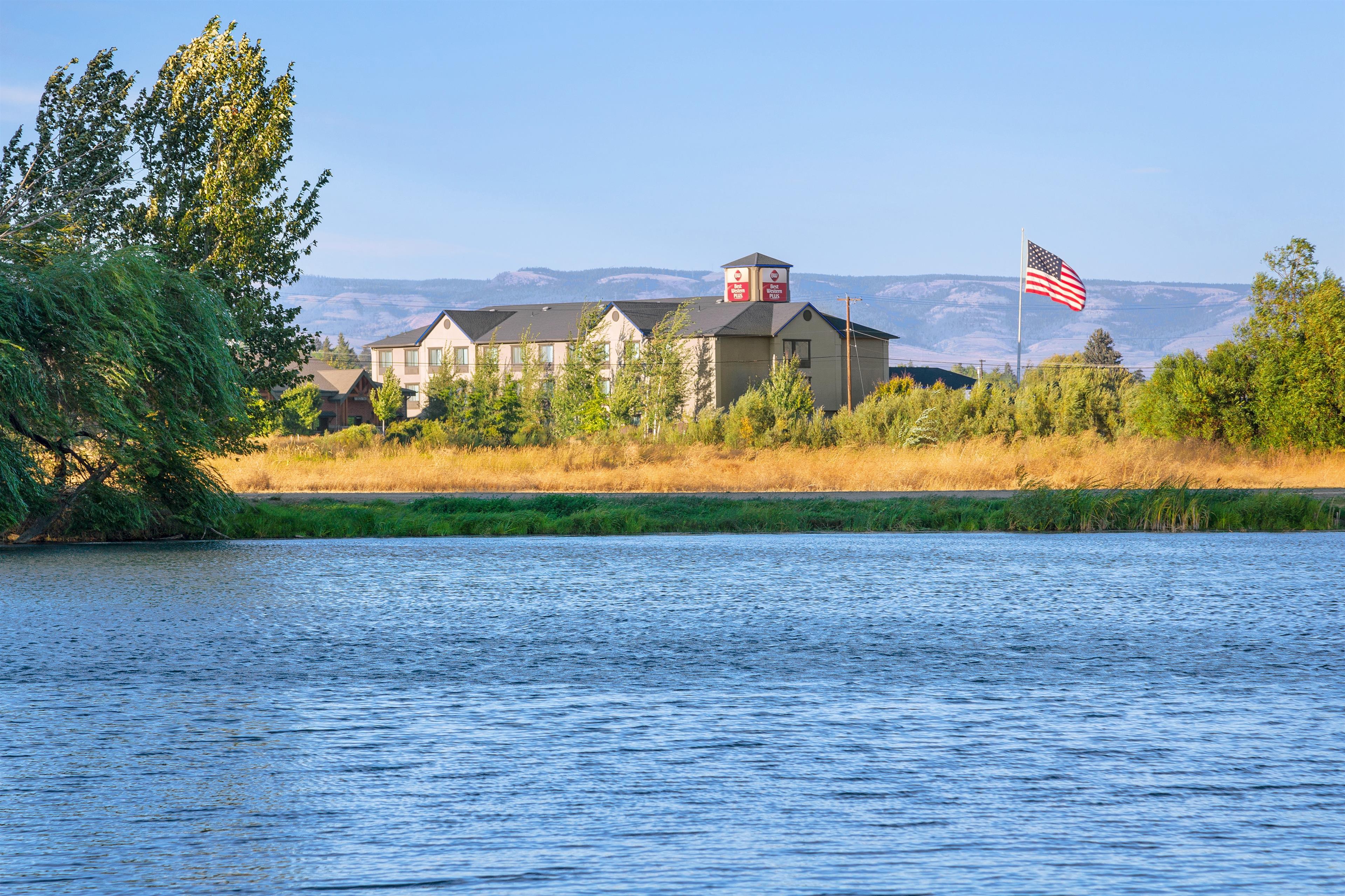 Best Western Plus Ellensburg Hotel in Ellensburg, WA - (509) 925-4...