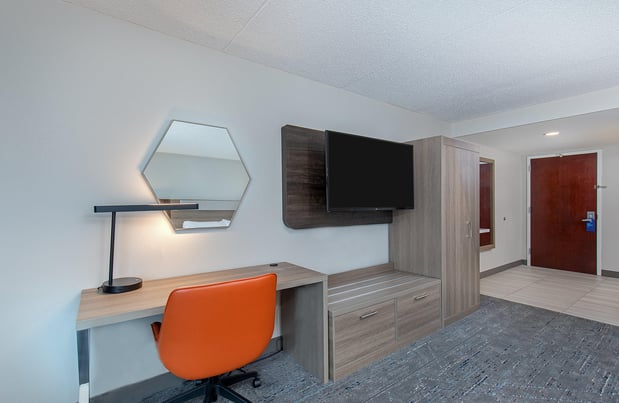 Images Holiday Inn Express & Suites Columbus at Northlake by IHG