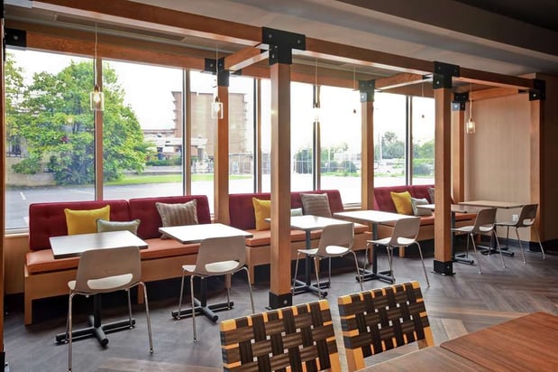 Images Tru by Hilton Louisville  Airport