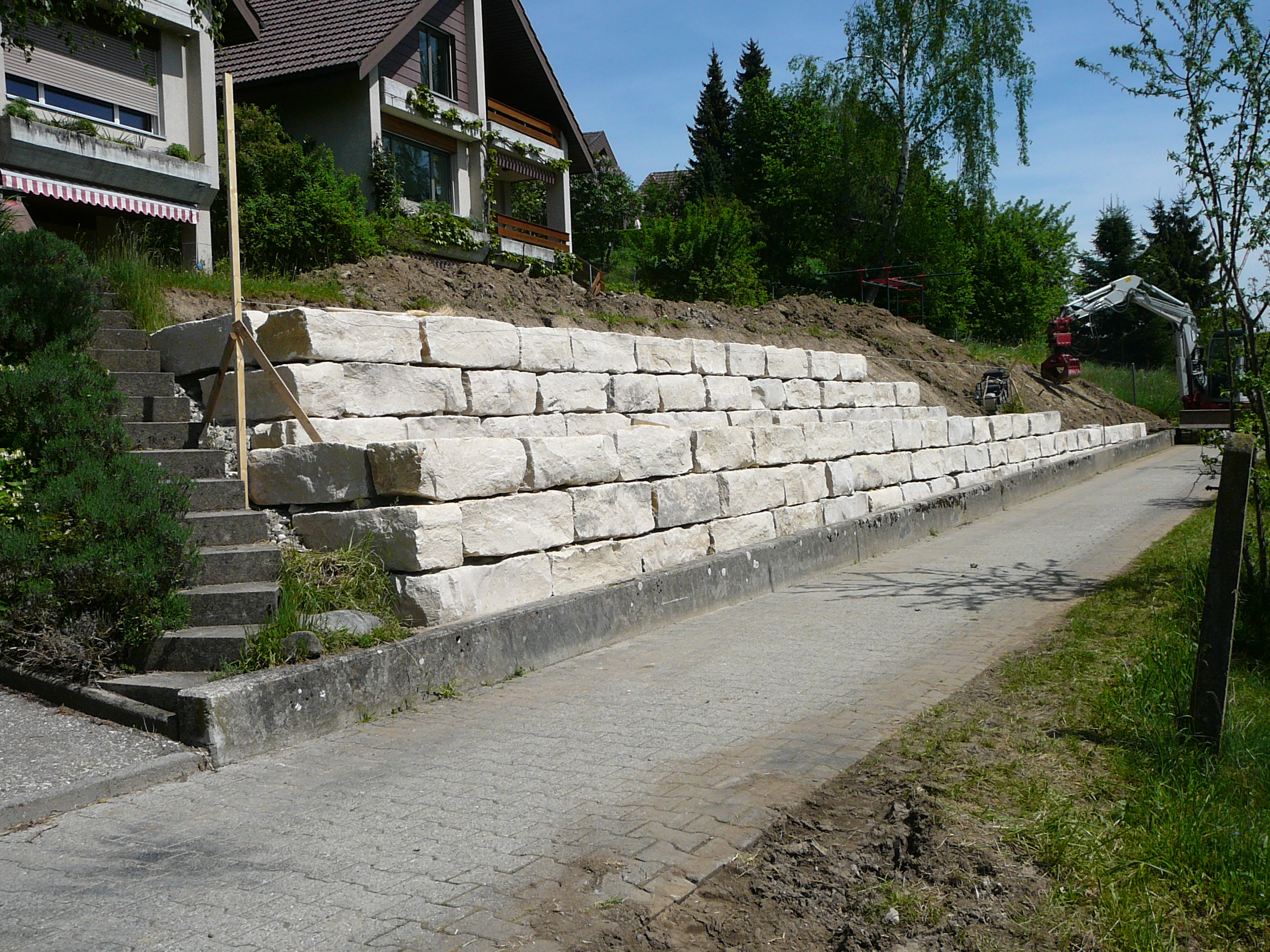 Maurer Gartenbau Inh. Peter Jenni, Alpenweg 8 in Grosshöchstetten