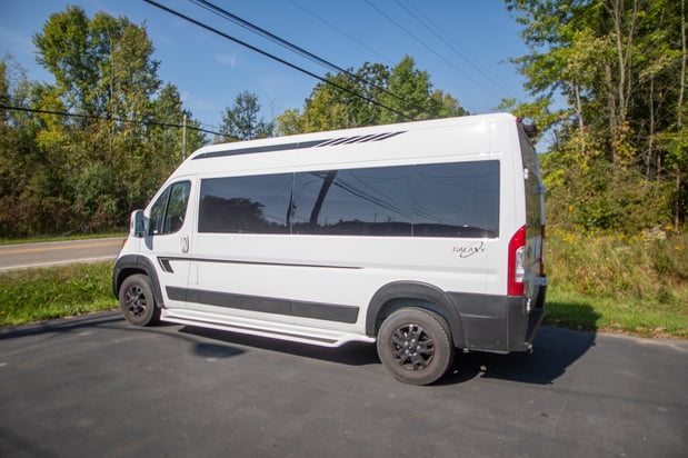 Images NEO Van Rentals – Twinsburg