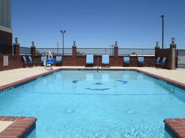 Images Holiday Inn Express & Suites Fort Stockton, an IHG Hotel