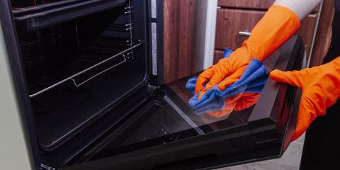 A Guide to Oven Cleaning