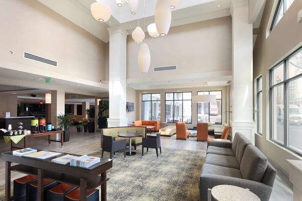 Images Hilton Garden Inn Reagan National Airport