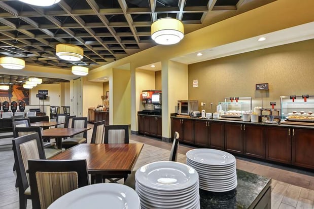 Images Embassy Suites by Hilton Savannah Airport