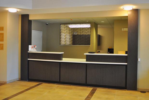 Images Candlewood Suites Bay City, an IHG Hotel