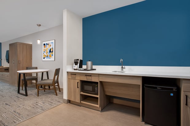 Images Holiday Inn Express & Suites Terre Haute by IHG