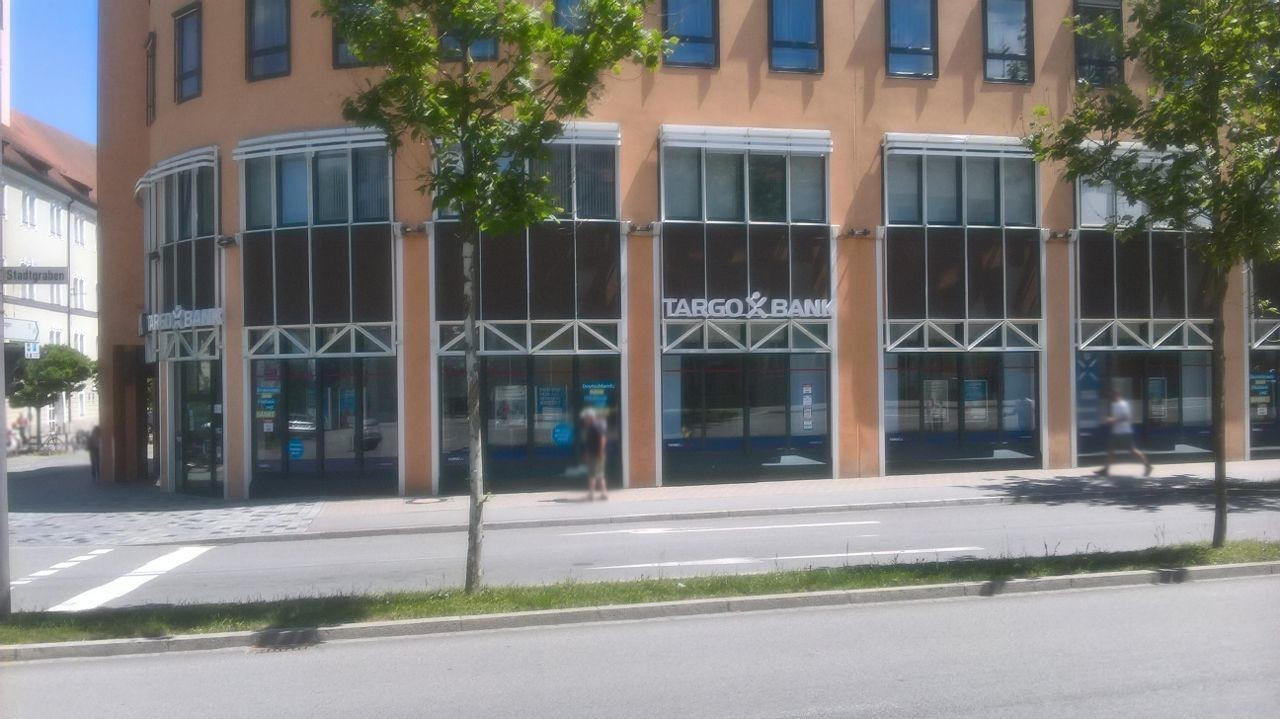 Bild 1 TARGOBANK in Straubing