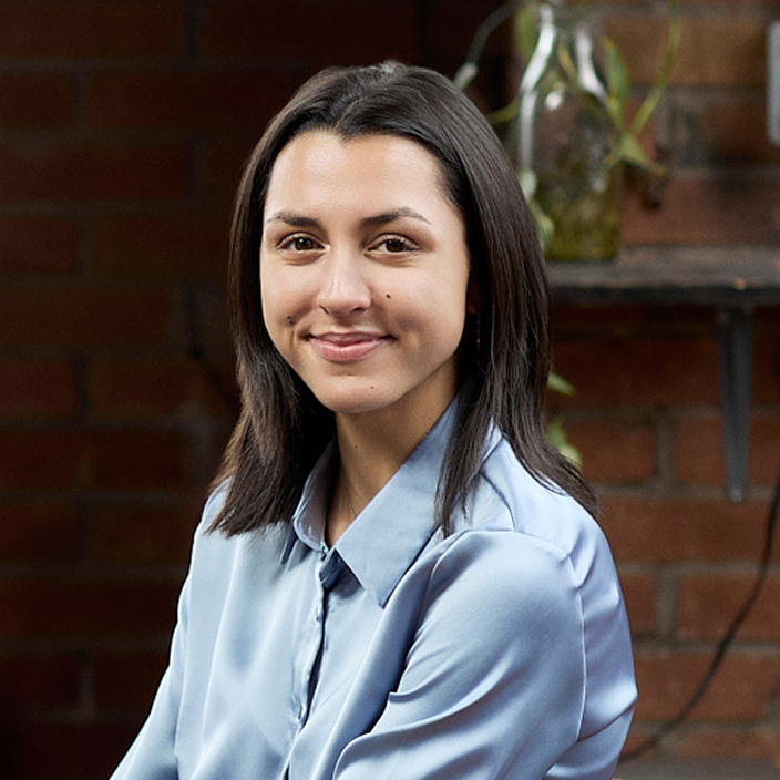 Meagan Fernandes headshot.