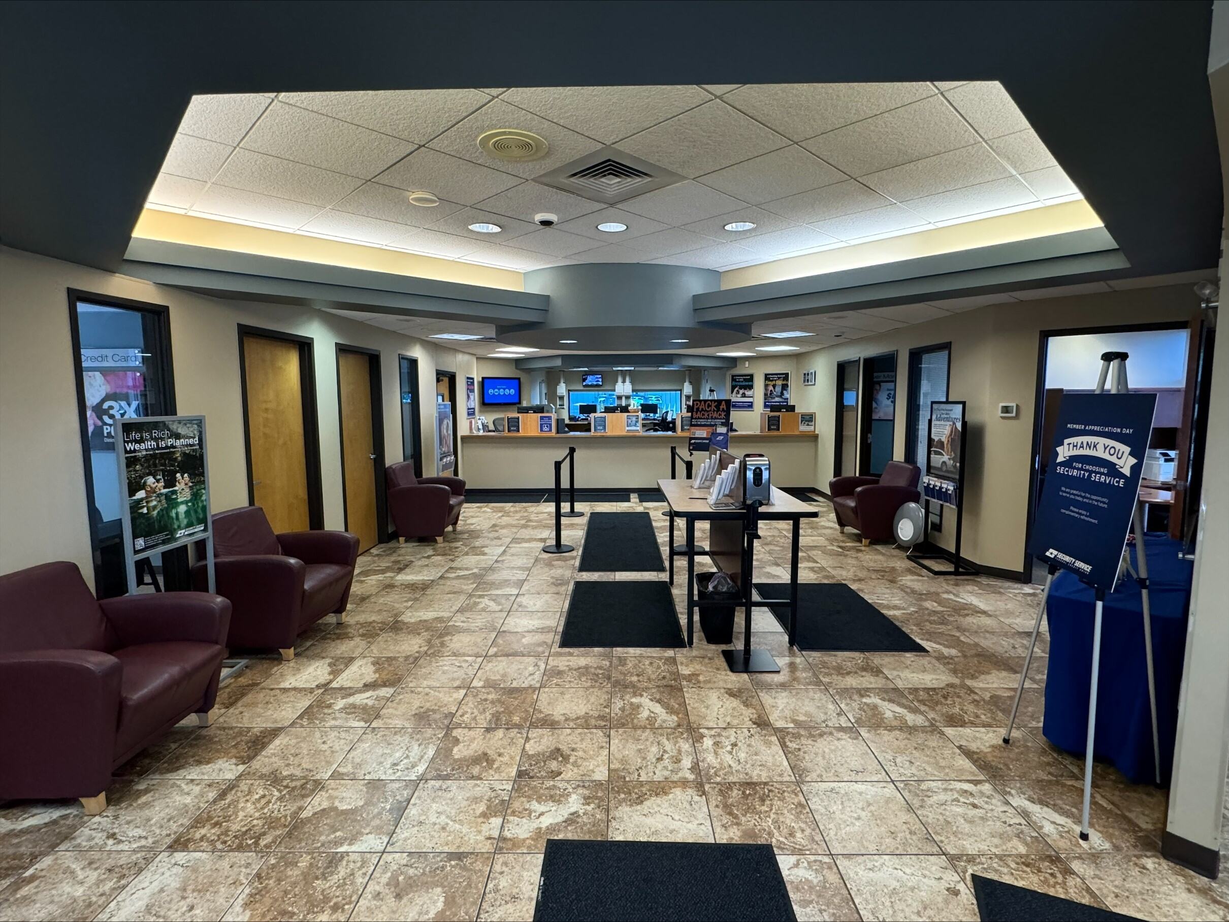 SSFCU Littleton Branch - Teller Line