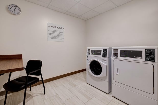 Images Holiday Inn Express & Suites Grand Rapids South - Wyoming by IHG