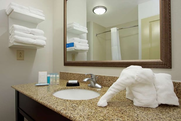 Images Hampton Inn Winfield
