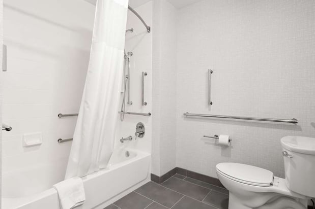 Images Hampton Inn & Suites  Chicago Medical District UIC