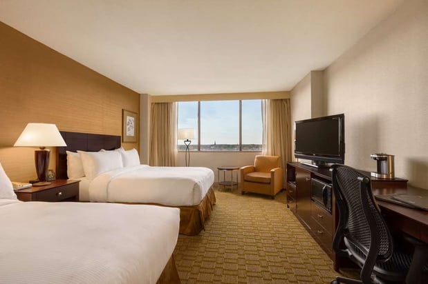 Images Hilton Fort Wayne at the Grand Wayne Convention Center