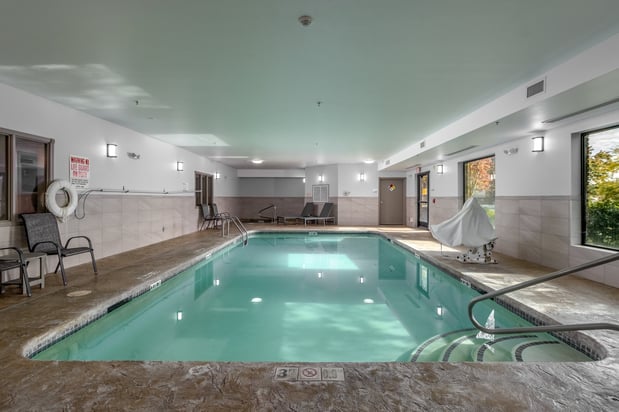 Images Holiday Inn Express & Suites Vancouver Mall/Portland Area by IHG