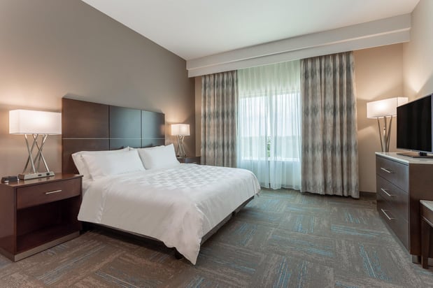 Images Holiday Inn & Suites Jefferson City by IHG
