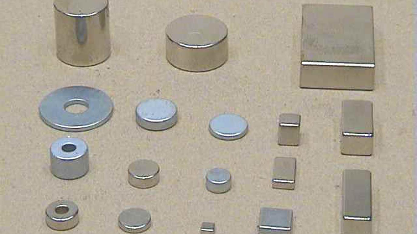 Images Lika Magneter ApS