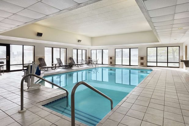 Images Hampton Inn Milwaukee/Brookfield