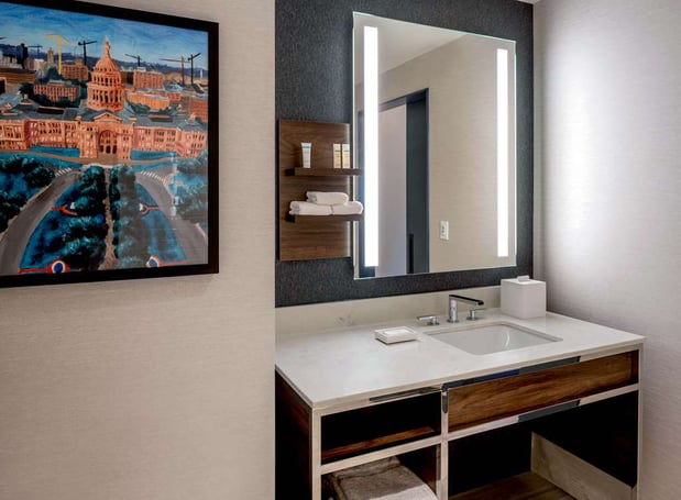 Images Hilton Garden Inn Austin University Capitol District