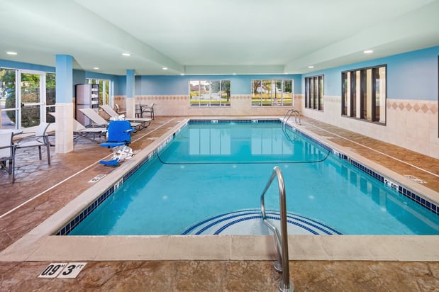 Images Holiday Inn Express & Suites Chicago South Lansing by IHG