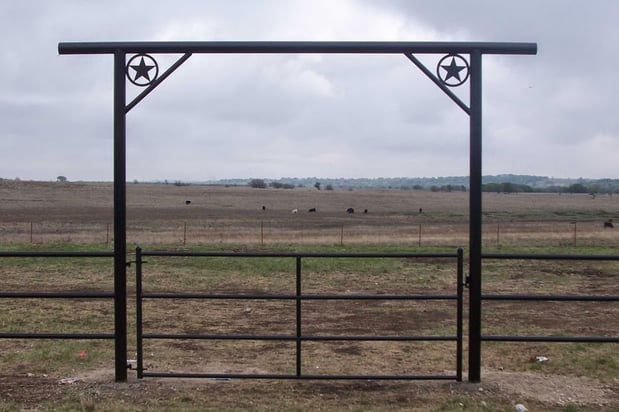 Images Buzz Custom Fence