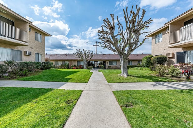 Images Colima Terrace Apts
